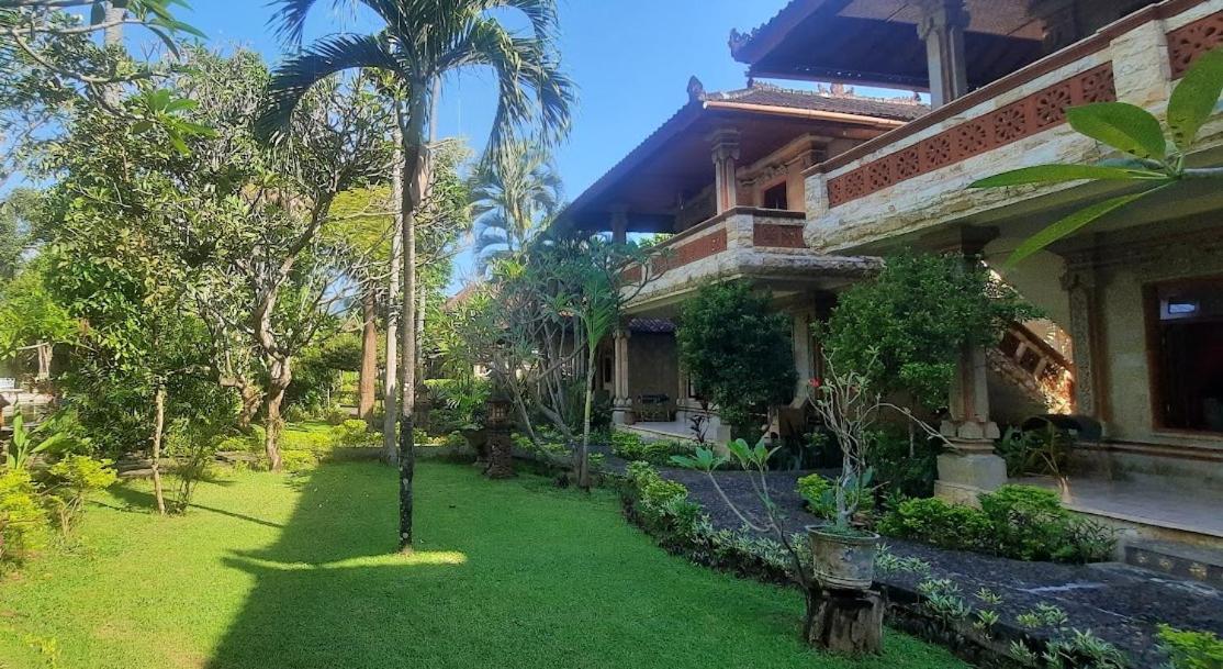 Rambutan Hotel Lovina  Exterior photo
