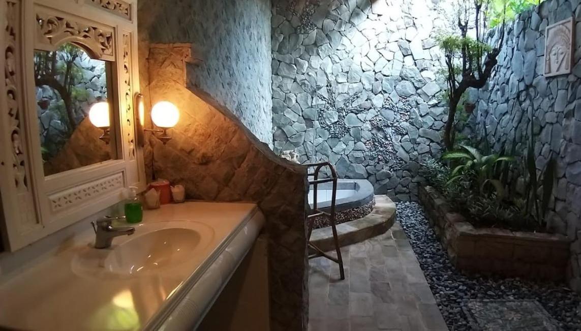 Rambutan Hotel Lovina  Exterior photo