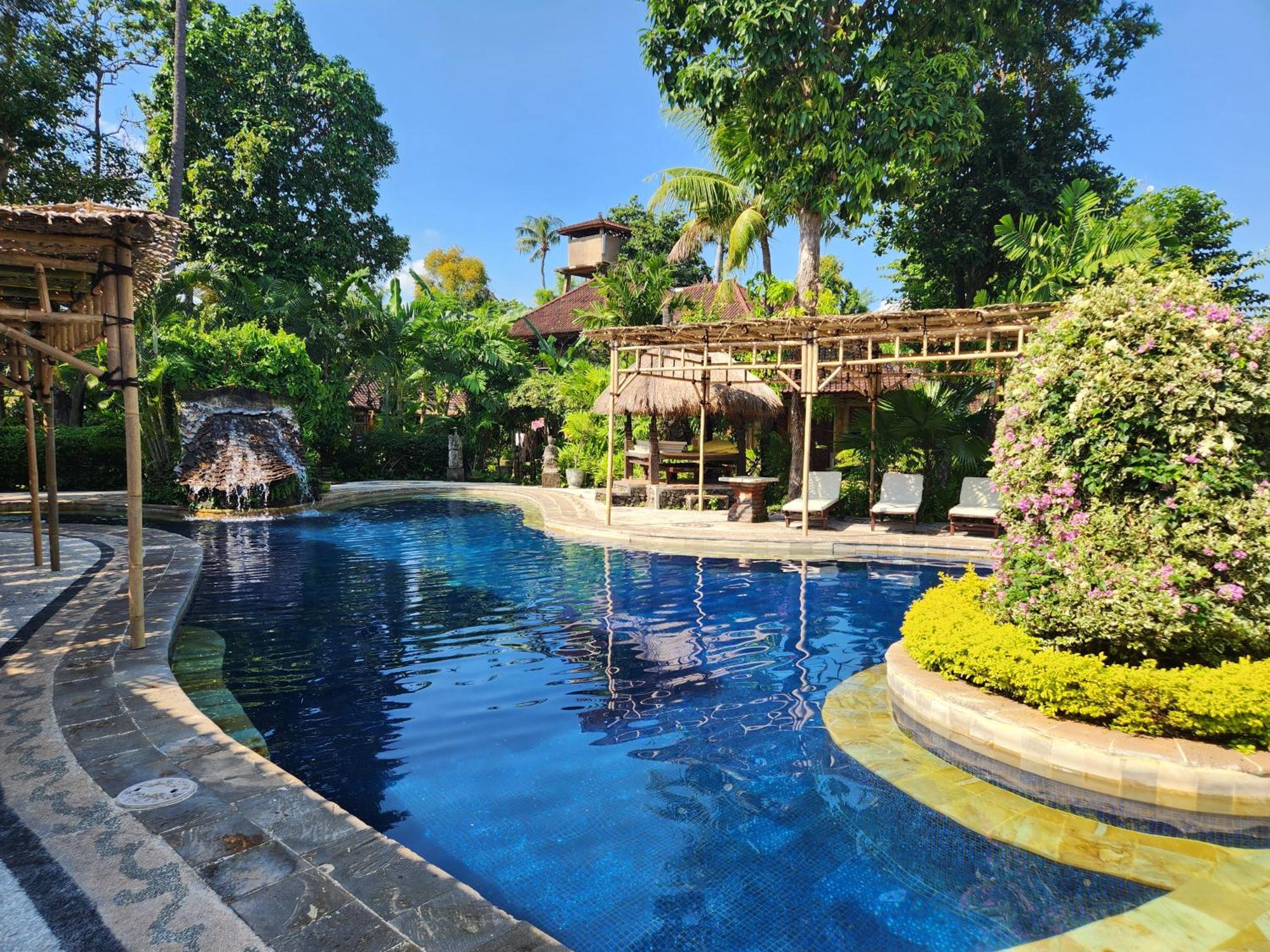 Rambutan Hotel Lovina  Exterior photo