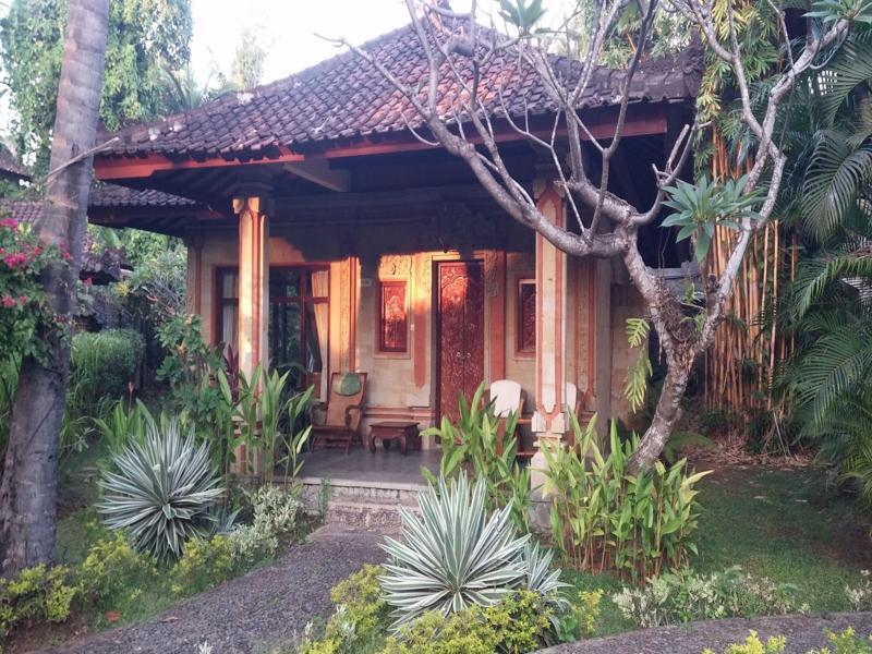 Rambutan Hotel Lovina  Exterior photo